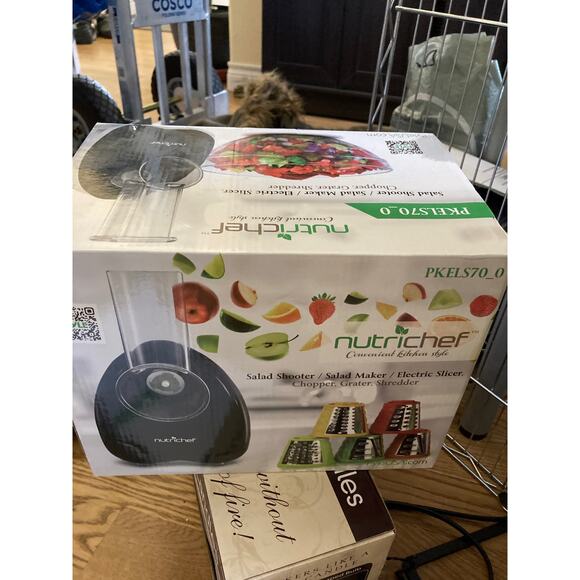 Nutrichef salad shooter , chopper, grater and shredder - Picture 3 of 3